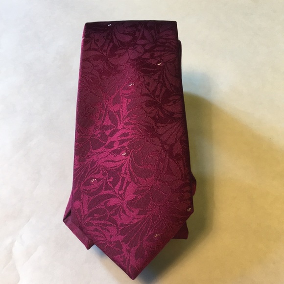 Calvin Klein dark rose tie - Picture 1 of 9